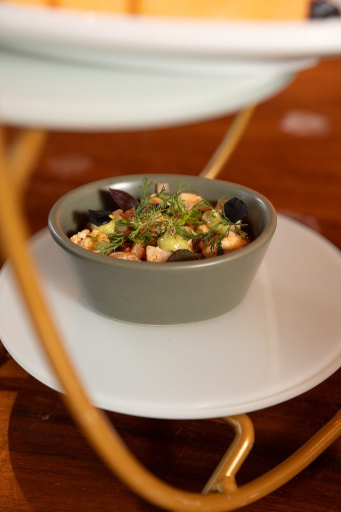 JA'O, Canapés